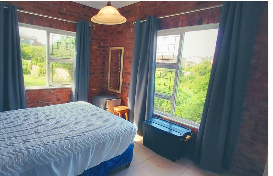 4 Bedroom Property for Sale in Oyster Bay Eastern Cape
